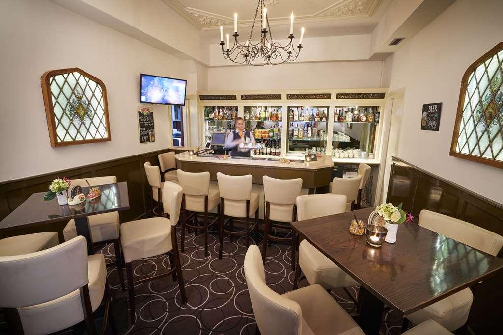希尔弗瑟姆媒体园区郁金香酒店 希佛萨姆 餐厅 照片